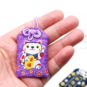 Is it OK to gift omamori?